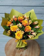 Букет цветов из:  Альстромерии и Розы #REPLACE_PRED# Свободный