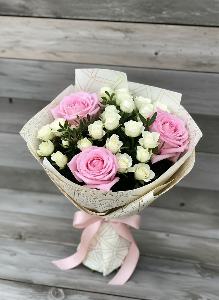 Букет цветов из: Розы в Свободный