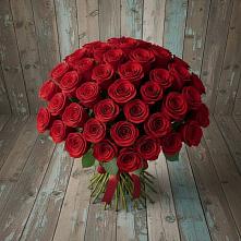 Букет 55 Красных роз Фридом #REPLACE_PRED# Свободный