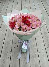 Букет цветов из:  Альстромерии #REPLACE_PRED# Свободный