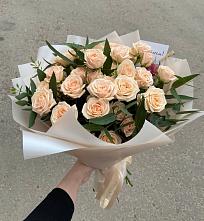 Букет Кремовые розы Латте в Свободный