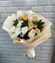 Букет цветов из:  Розы и Хризантемы в Свободный