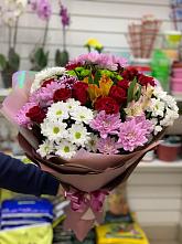 Букет цветов из:  Розы, Хризантемы и Альстромерии #REPLACE_PRED# Свободный
