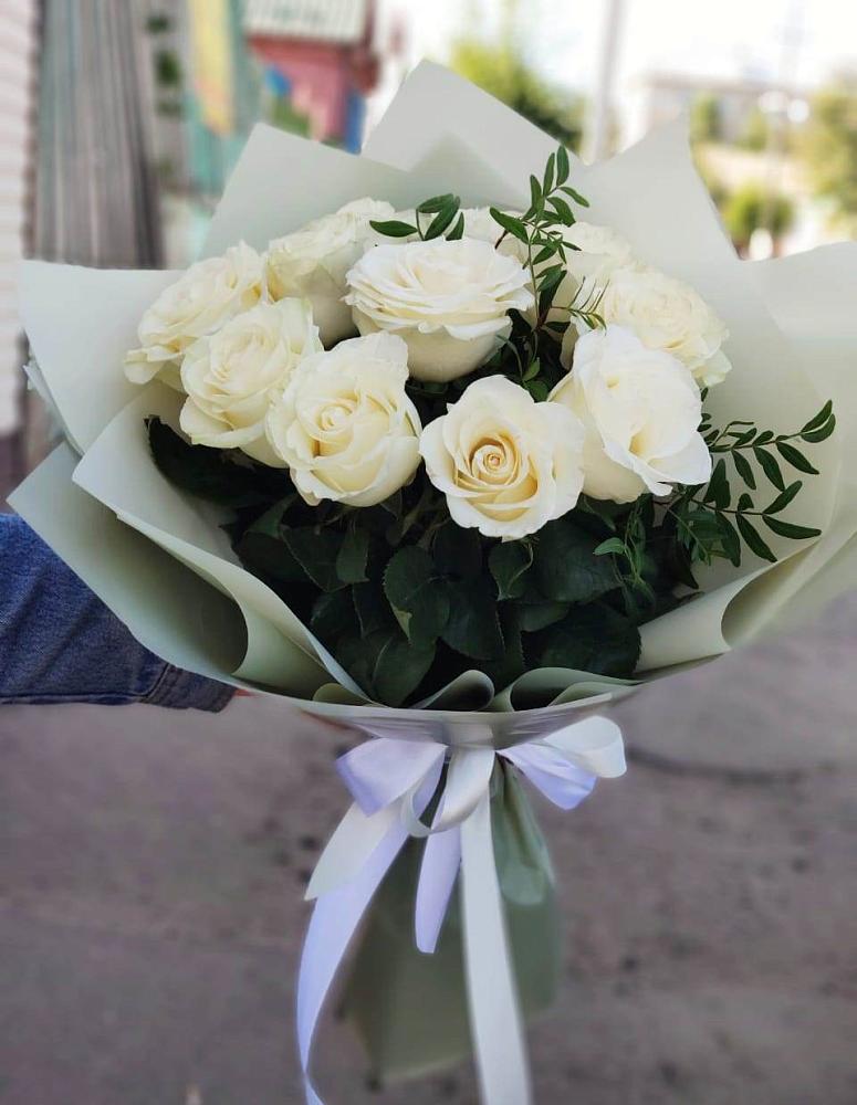 Букет Белые розы Проуд в Свободный