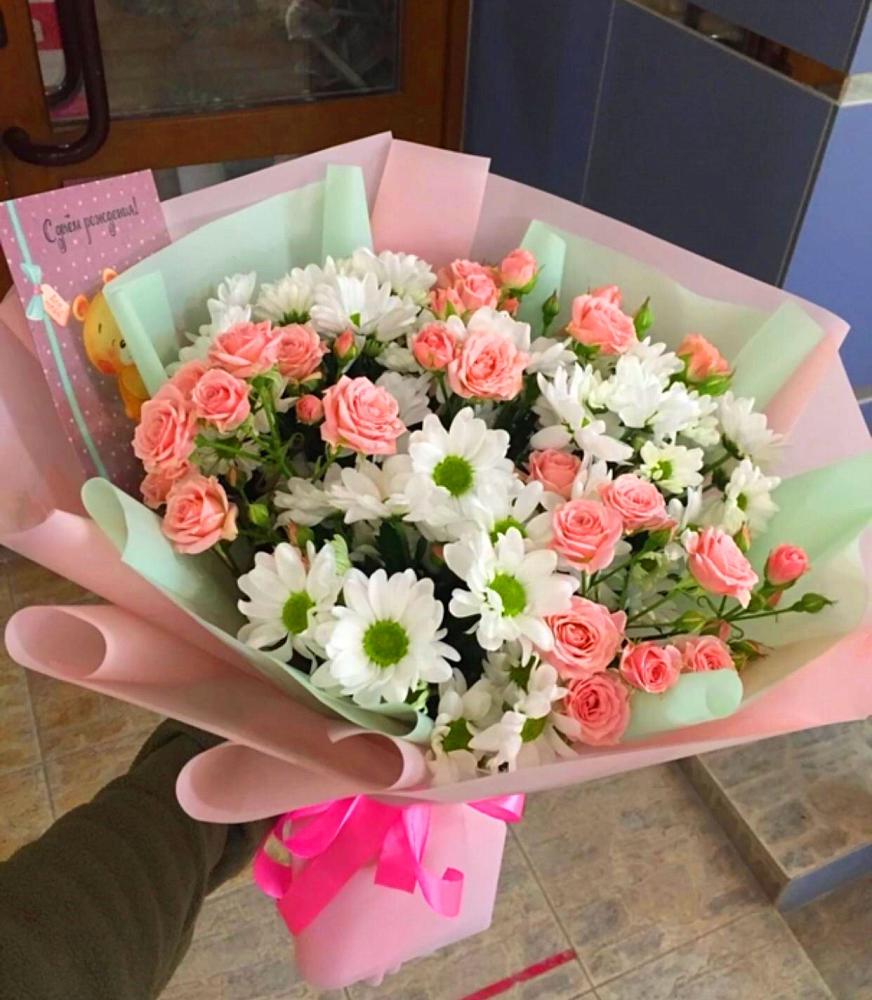 Букет цветов из: Розы и Хризантемы в Свободный