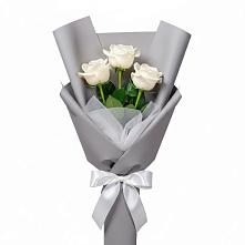 Букет 3 белые розы #REPLACE_PRED# Свободный