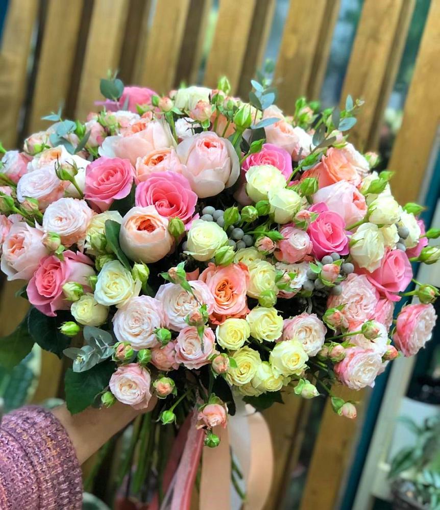 Букет цветов из: Розы в Свободный