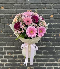 Букет цветов из:  Герберы и Хризантемы в Свободный