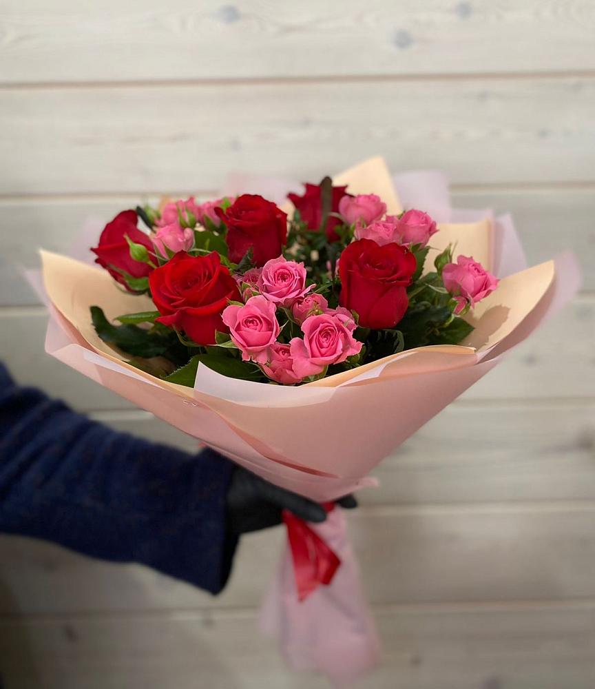 Букет цветов из: Розы в Свободный