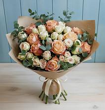 Букет цветов из:  Альстромерии и Розы в Свободный
